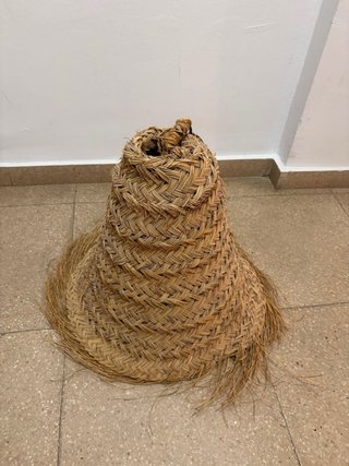 Lámpara de esparto artesanal
