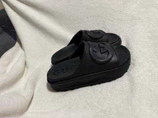Chanclas Gucci Negras
