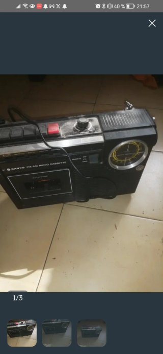 Radio Cassette Negra y Gris