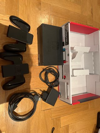 Nintendo Switch Completa con Accesorios