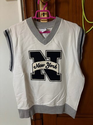Chaleco Zara New York Blanco y Gris