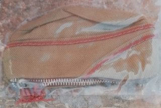 Monedero militar beige con cremallera
