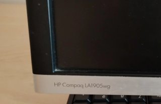 Monitor HP Compaq LA1905wg Argento