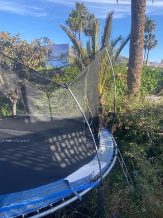 Trampolín con red de seguridad