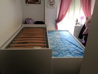 Cama doble con cajones