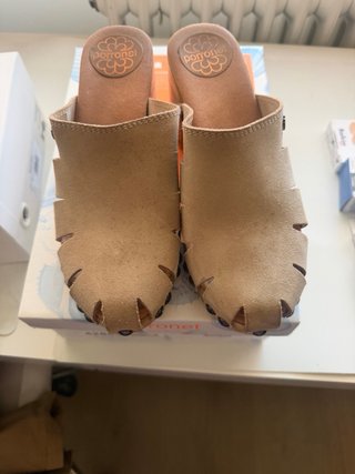 Zuecos Porronet Piel Beige Usados 2 Veces
