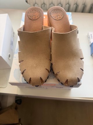 Zuecos Porronet Piel Beige Usados 2 Veces