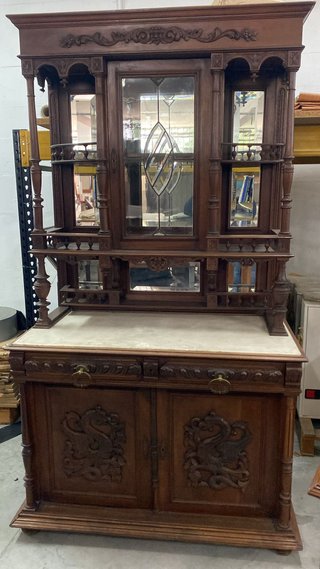 Mueble de salón vintage de castaño y marmol