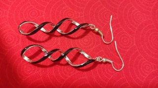 Pendientes vintage plateados y negros