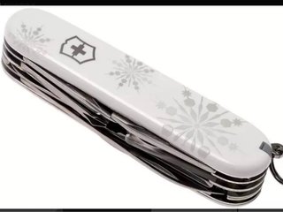 Victorinox 🇨🇭Explorer White Christmas 2017