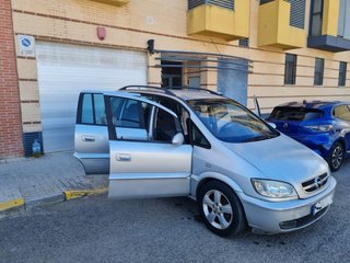 Opel Zafira 2005