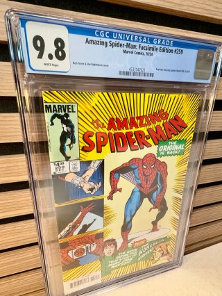 Comic gradeado CGC 9.8 - Spider-Man #259 Facsimile
