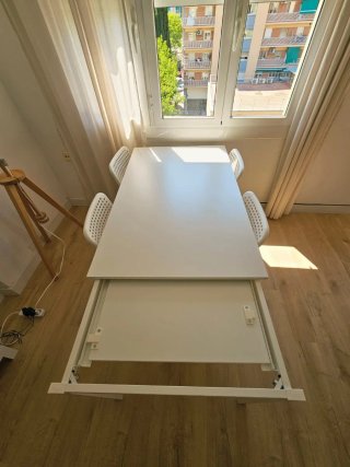 Mesa y 4 Sillas Comedor ikea