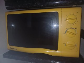 Microondas Moulinex Amarillo