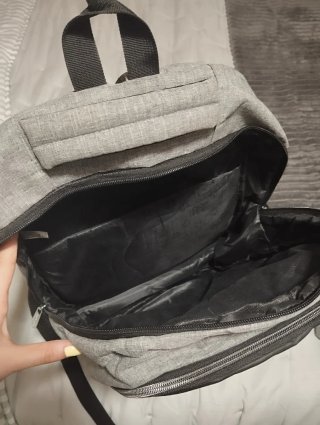 Mochila escolar/viaje gris y negra