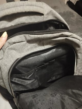 Mochila escolar/viaje gris y negra