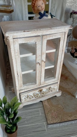 Vetrinetta Shabby chic casa bambole 1:12