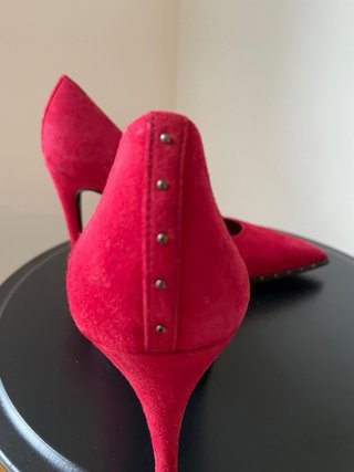 Nuevos.Zapatos de tacón Hispanitas rojos