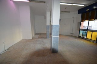 Local comercial en venta en Fondo en Santa Coloma de Gramanet