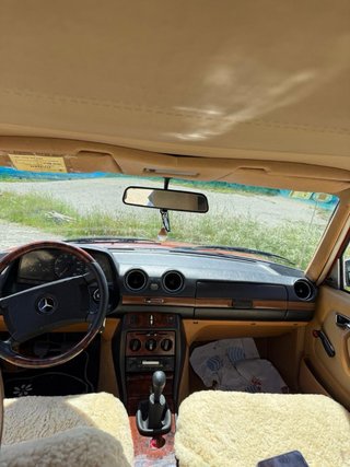 Mercedes-Benz 240 d 1993