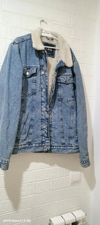 Chaqueta vaquera Zara forrada azul