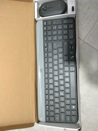 Logitech Slim Combo MK470 Teclado y Ratón