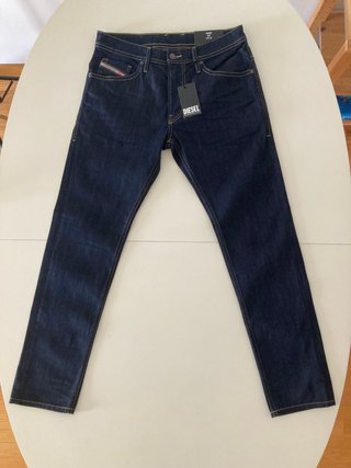 Diesel Thommer. Pantalón vaquero slim. W32 L32