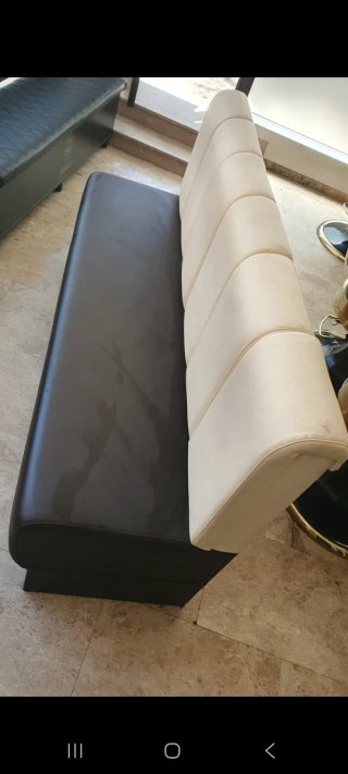 Sofás de espera beige y marrón