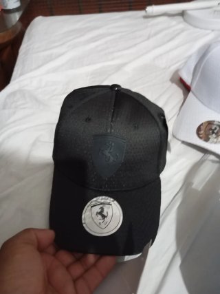 Gorra Ferrari Negra