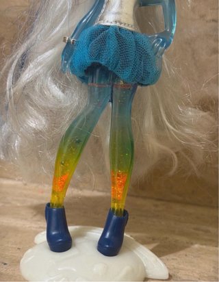 Muñeca Novi Stars Una Verse Alien