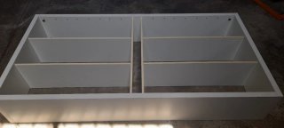 Estantería blanca de madera