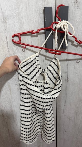 Vestido de punto blanco y negro