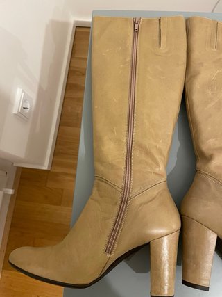 Botas altas de piel color beige/marrón