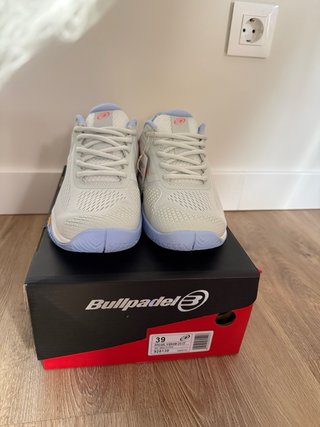 ZAPATILLAS DE PADEL BULLPADEL PROFESIONAL VIBRAM