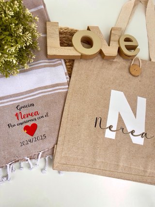 Pareo y tote bag personalizados