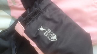Chaqueta Anorak Northville Negra y Rosa