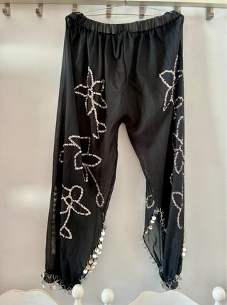 Pantalón harén con lentejuelas