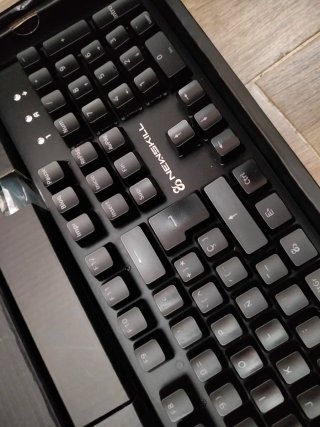 Teclado Mecánico Gaming Newskill Serike V2