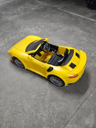 Coche Porsche 911 para niños