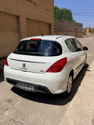 Peugeot 308 2011