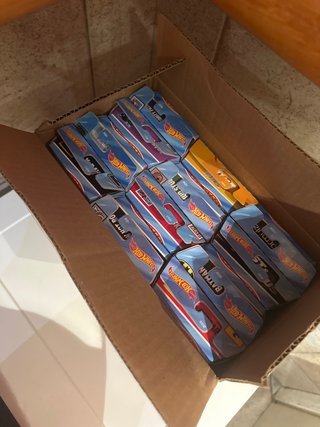 Scatola 12 pezzi da Set 5 Macchinine Hot Wheels