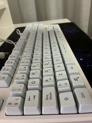 Teclado Gaming Blanco RGB