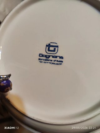 Zuppiere in ceramica bianca con bordo blu