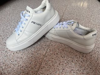 Zapatillas Prada Blancas