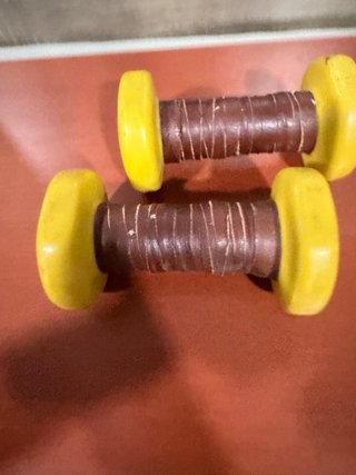 2 Mancuernas DOMYOS 2kg Amarillas