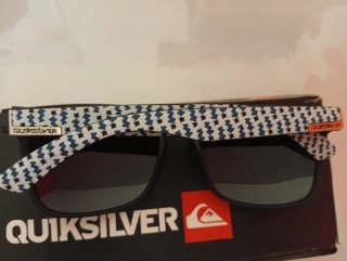 Gafas de sol Quiksilver negras y grises