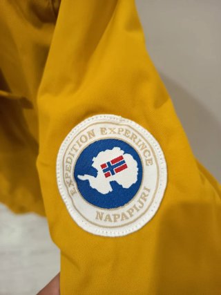 Chaqueta Napapijri Mostaza Talla M