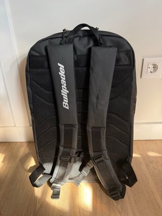 MOCHILA BULLPADEL THERMOPOCKET COLOR NEGRO/VERDE