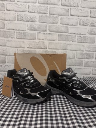 Asics Gel Talla 41 Negro/Plata