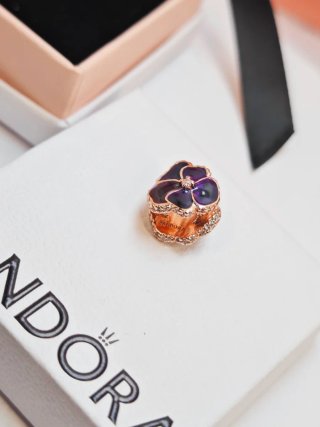 Charm Pandora color rosegold Flor con caja origina